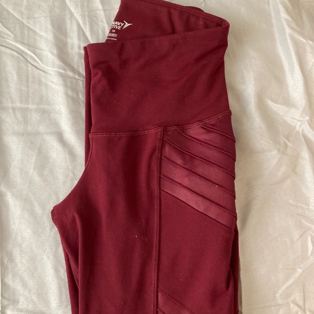Old Navy 7/8 Ribbed Red Leggings-XS